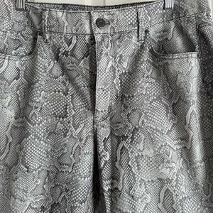 Brand New White House Black Market Snakeskin Print Jeans - Size 12